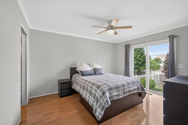 9442 Hale Avenue S, Cottage Grove, MN 55016