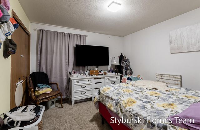 15223 Krueger Street, Spring Lake, MI 49456