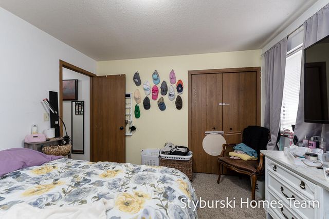 15223 Krueger Street, Spring Lake, MI 49456