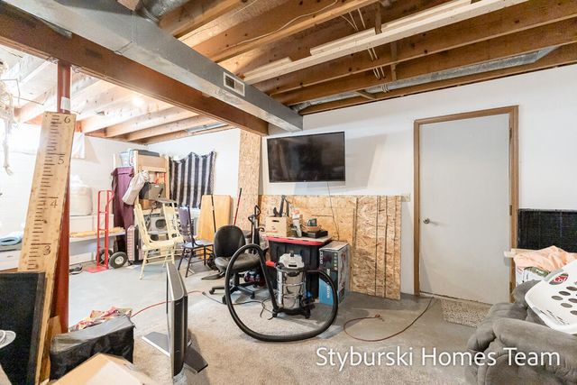 15223 Krueger Street, Spring Lake, MI 49456
