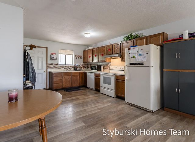 15223 Krueger Street, Spring Lake, MI 49456