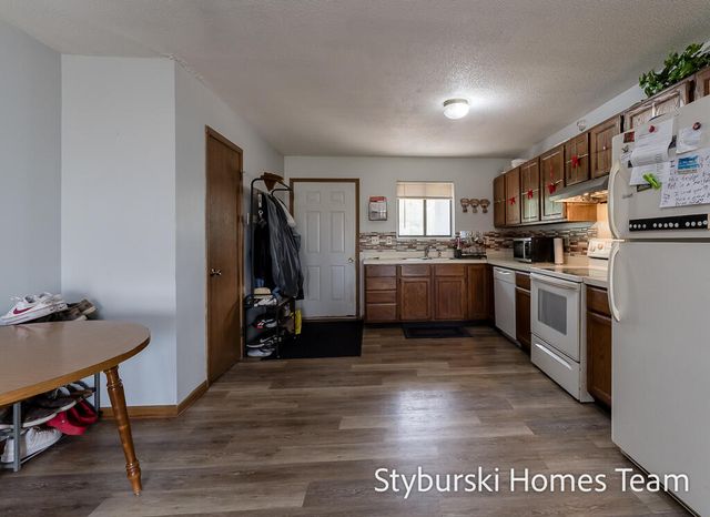 15223 Krueger Street, Spring Lake, MI 49456