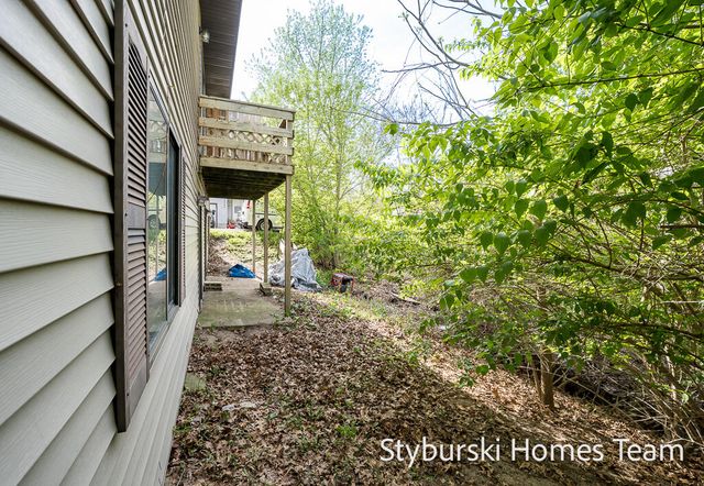 15223 Krueger Street, Spring Lake, MI 49456