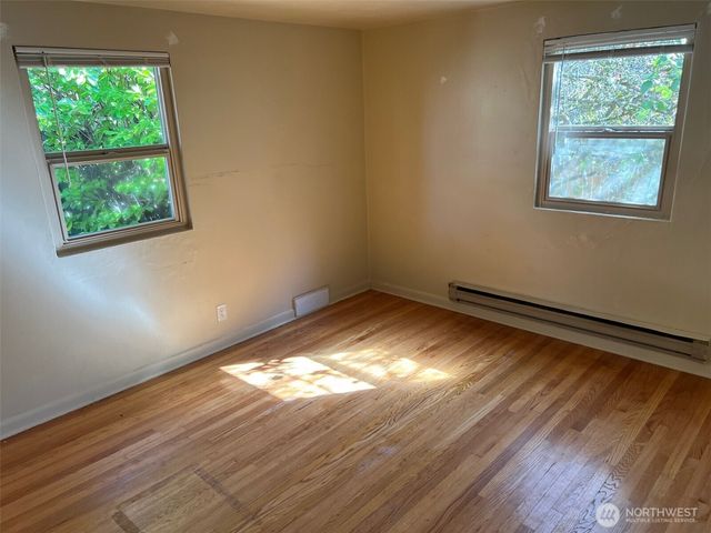 4053 NE 55th Street, Seattle, WA 98105