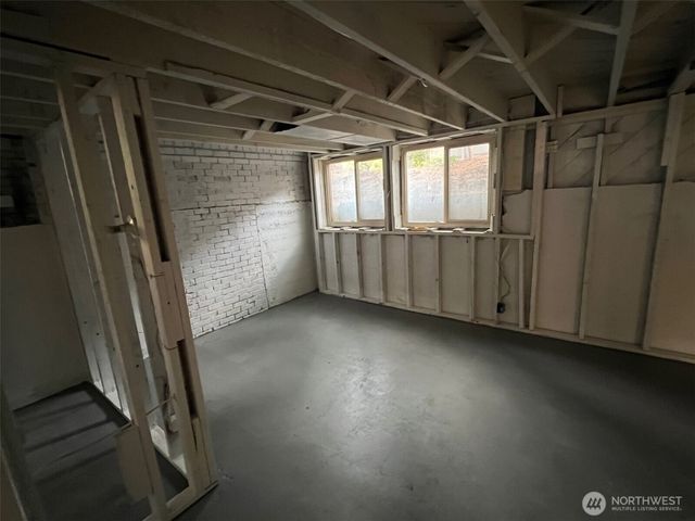 4053 NE 55th Street, Seattle, WA 98105