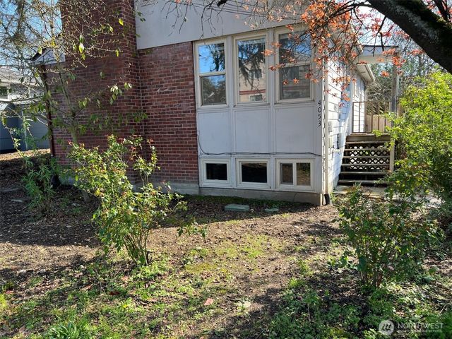 4053 NE 55th Street, Seattle, WA 98105