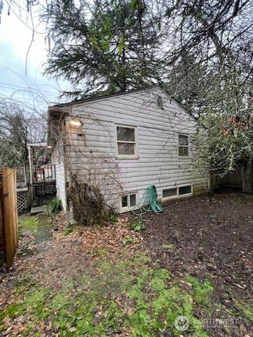 4053 NE 55th Street, Seattle, WA 98105