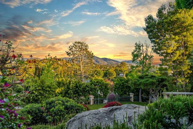4652 Resmar Road, La Mesa, CA 91941