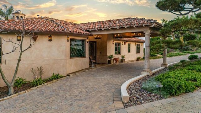 4652 Resmar Road, La Mesa, CA 91941