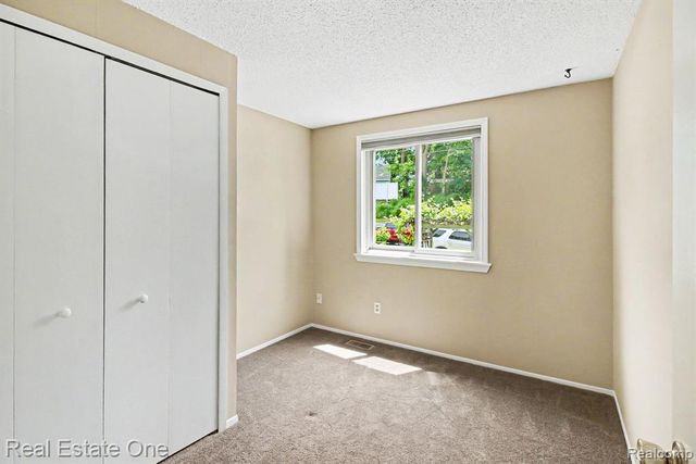 520 W Huron Street, Milford, MI 48381