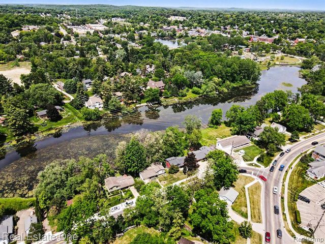 520 W Huron Street, Milford, MI 48381