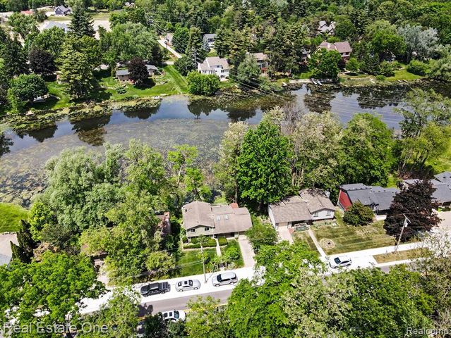 520 W Huron Street, Milford, MI 48381