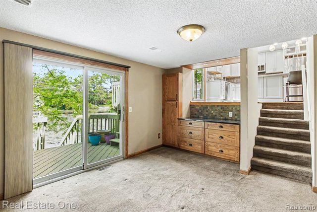 520 W Huron Street, Milford, MI 48381
