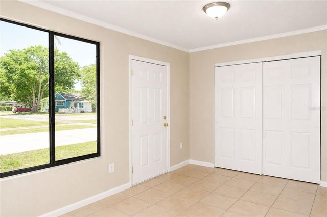 821 14TH AVENUE NW, Largo, FL 33770