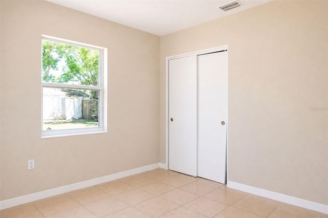821 14TH AVENUE NW, Largo, FL 33770
