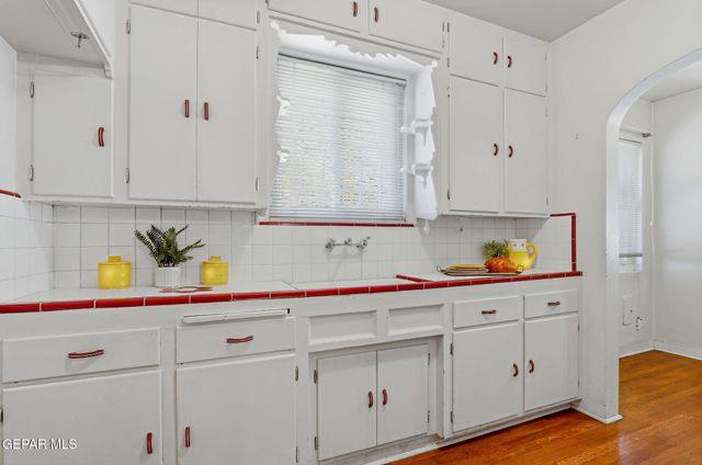 3901 PORTER Avenue, El Paso, TX 79930