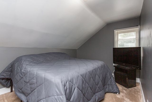 232 Park St, New Bedford, MA 02740