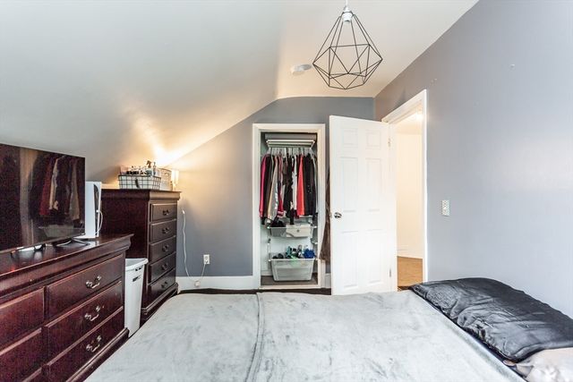 232 Park St, New Bedford, MA 02740