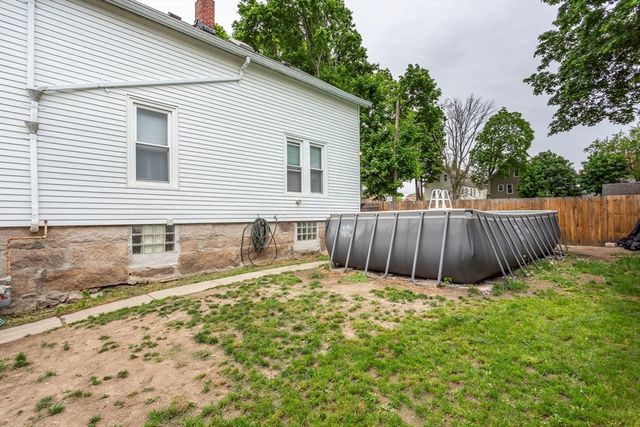 232 Park St, New Bedford, MA 02740