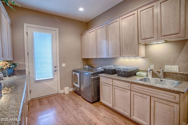 910 S BARBERRY Lane, Show Low, AZ 85901