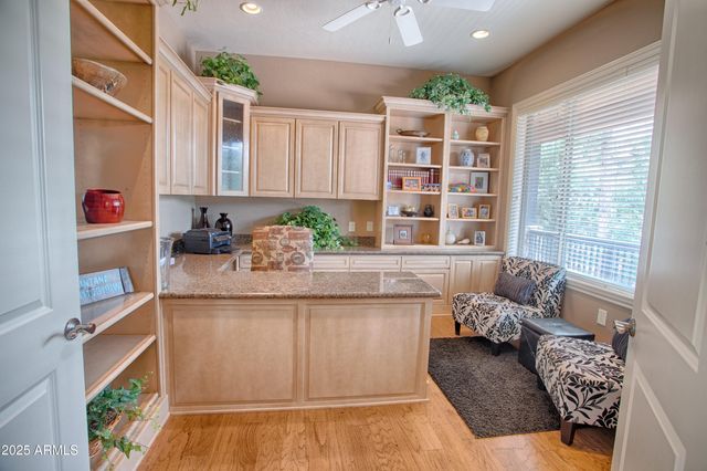 910 S BARBERRY Lane, Show Low, AZ 85901