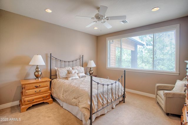 910 S BARBERRY Lane, Show Low, AZ 85901