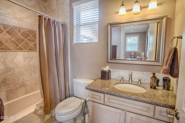 910 S BARBERRY Lane, Show Low, AZ 85901