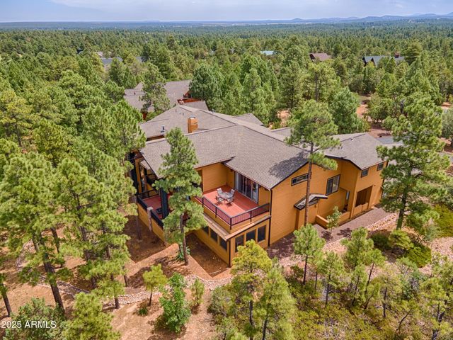 910 S BARBERRY Lane, Show Low, AZ 85901