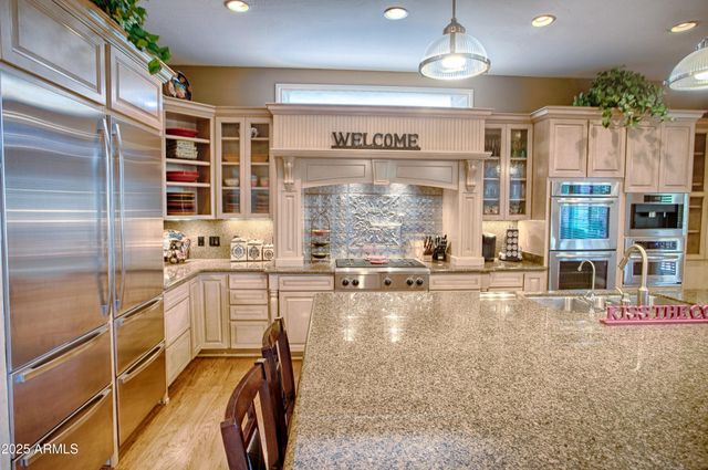 910 S BARBERRY Lane, Show Low, AZ 85901