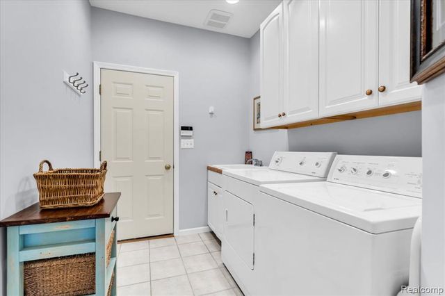 1628 Edison Shores Lane, Port Huron, MI 48060