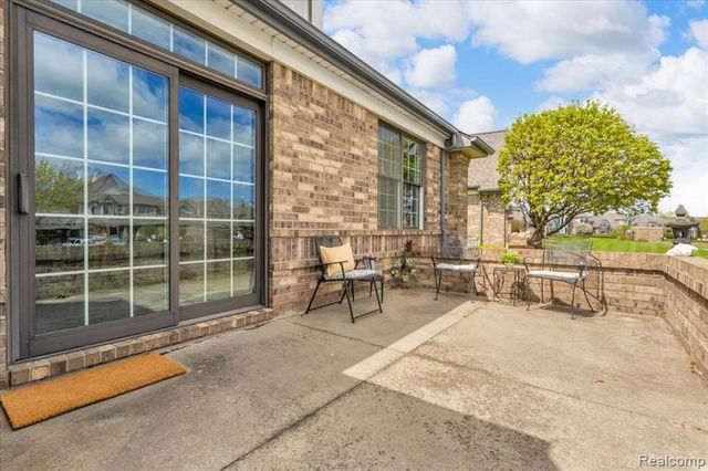 1628 Edison Shores Lane, Port Huron, MI 48060