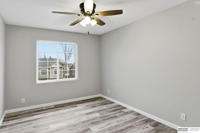 5956 S 186th Avenue, Omaha, NE 68135