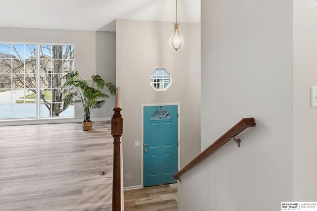 5956 S 186th Avenue, Omaha, NE 68135