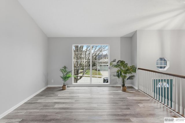 5956 S 186th Avenue, Omaha, NE 68135