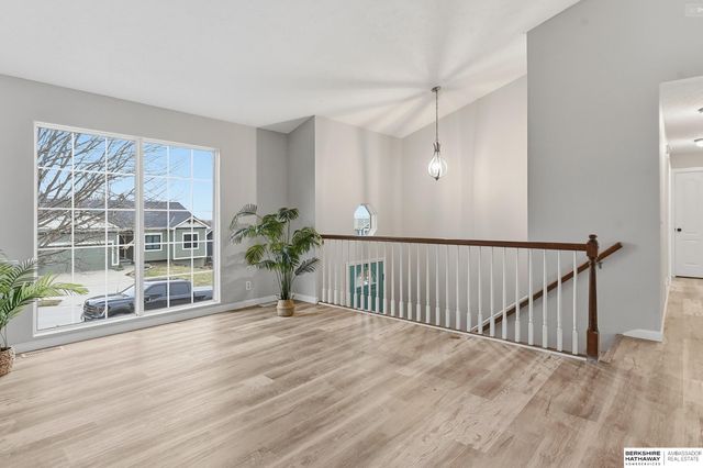 5956 S 186th Avenue, Omaha, NE 68135