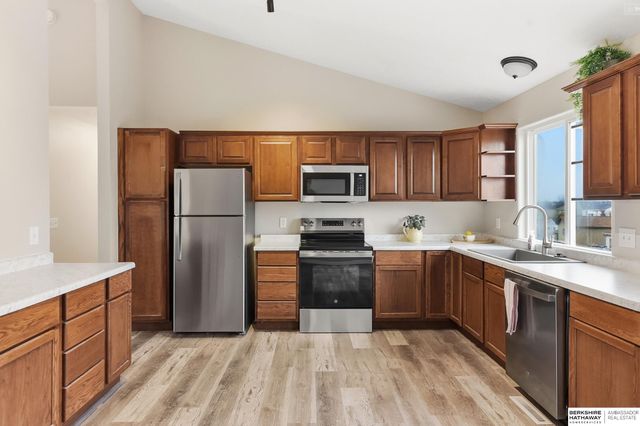 5956 S 186th Avenue, Omaha, NE 68135