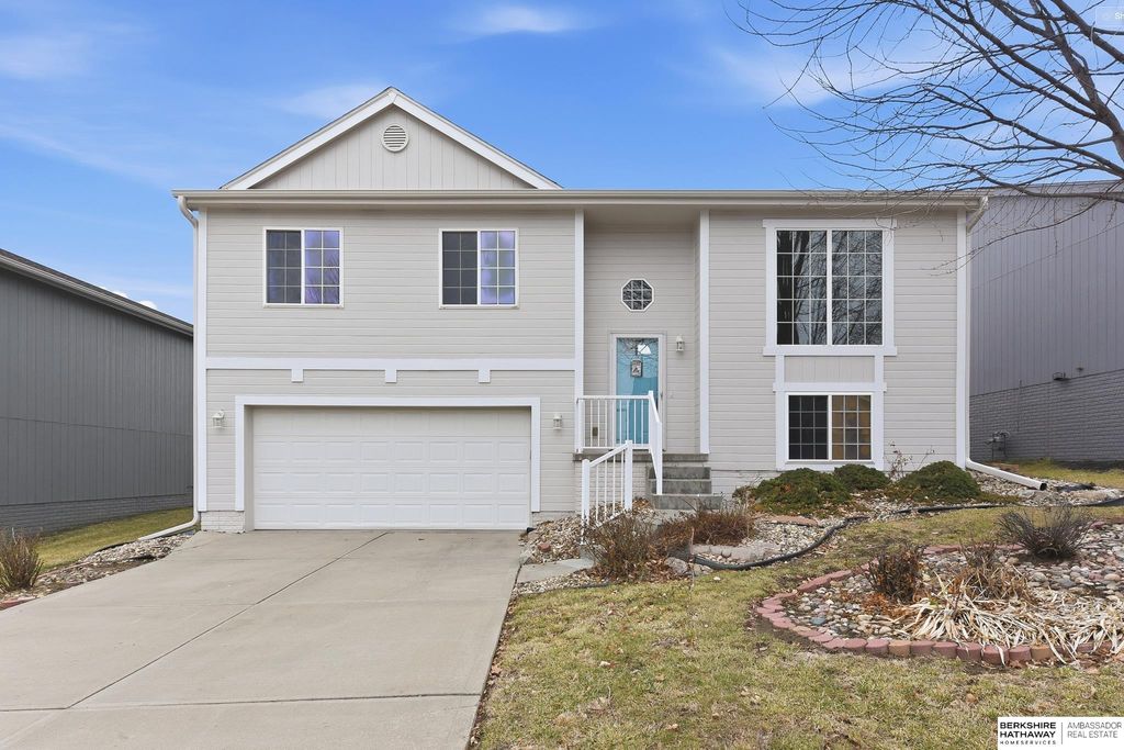 5956 S 186th Avenue, Omaha, NE 68135