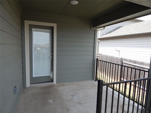 126 Fairmeadow Downs DR, Hutto, TX 78634