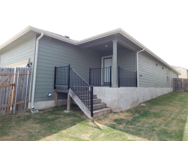 126 Fairmeadow Downs DR, Hutto, TX 78634