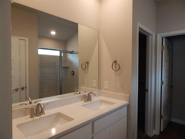 126 Fairmeadow Downs DR, Hutto, TX 78634