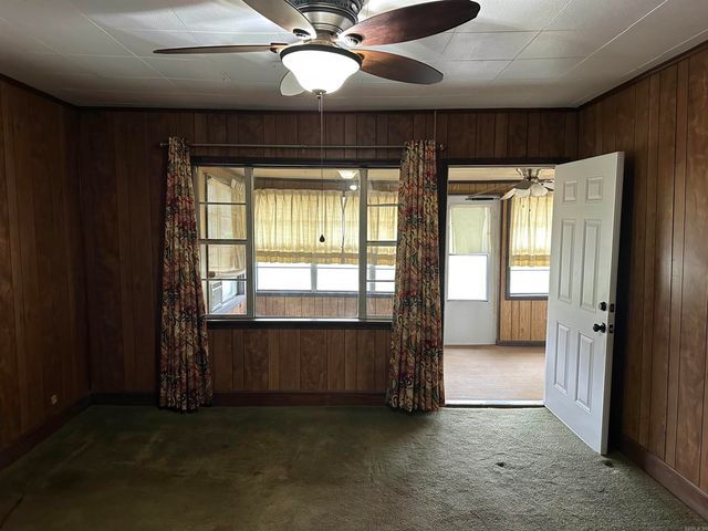 703 Morris Avenue, England, AR 72046