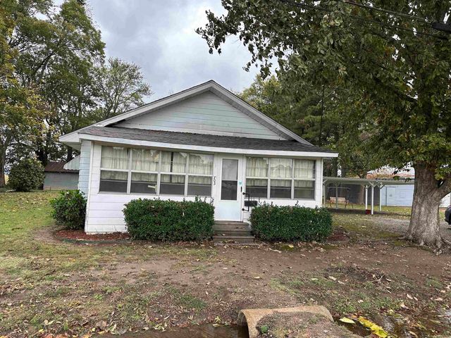 703 Morris Avenue, England, AR 72046
