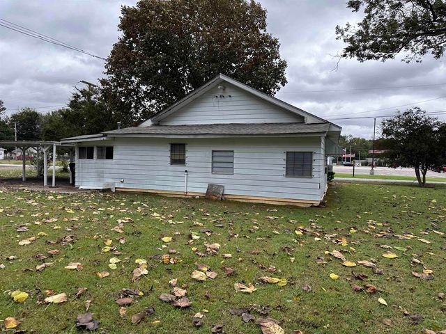 703 Morris Avenue, England, AR 72046