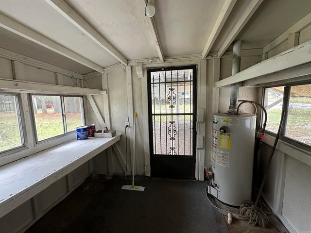 703 Morris Avenue, England, AR 72046