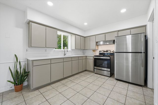 615 Calder Avenue, Duncanville, TX 75116