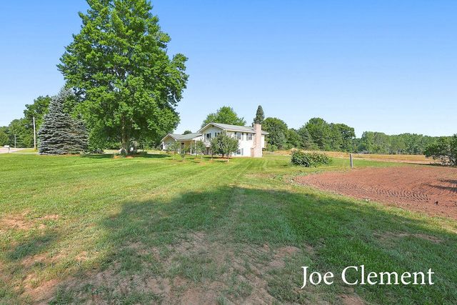 2283 19 Mile Road Nw, Tyrone Twp, MI 49330