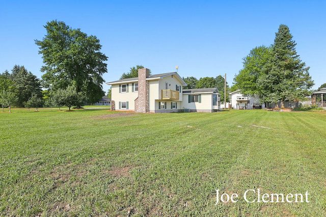 2283 19 Mile Road Nw, Tyrone Twp, MI 49330