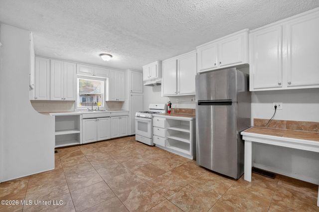 4611 Normandy Drive, Jackson, MS 39206