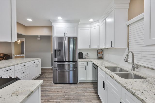 123 WINTERSONG LANE, Sun City Center, FL 33573