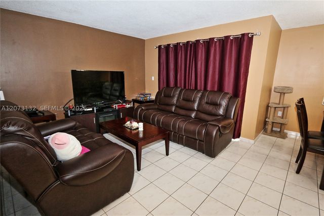 1221 SW 122nd Ave 403, Miami, FL 33184